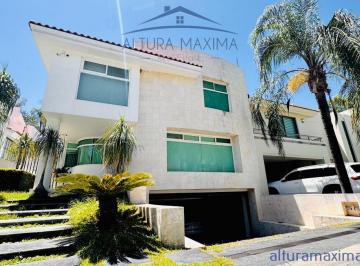 Casa de 3 habitaciones, Zapopan · Valle Real Casa Amueblada en Renta Zapopan
