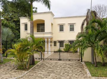 Casa de 5 habitaciones, Benito Juárez · Venta de Casa en La Colonia Residencial Campestre en Cancun en Quintana Roo