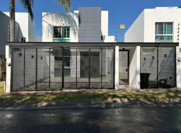 Casa de 3 habitaciones, Tlajomulco de Zúñiga · En Venta Banus Residencial