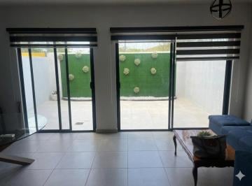 Casa de 3 habitaciones, Boca del Río · Vendo Casa de 3 Recámaras en Fraccionamiento Cumbres (Boca)