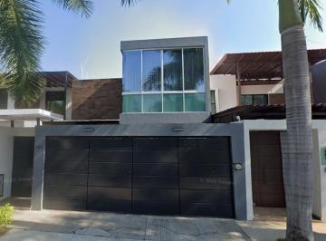 Casa de 3 habitaciones, Colima · Venta de Casa en Colima Centro, Colima