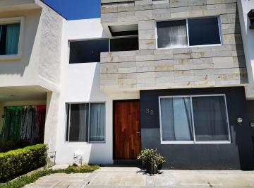 Casa de 3 habitaciones, Tlajomulco de Zúñiga · Casa en Renta en Nueva Galicia