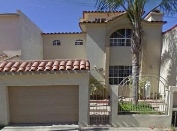 Casa de 4 habitaciones, Ensenada · ¡Oferta! Moderna Ensenada: Cerca Centro, Alta Plusvalía y Gran Ahorro Especial Bajo de Mercado.!