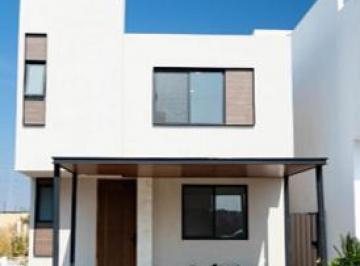 Casa en condominio · 160m² · 4 Recámaras · 2 Estacionamientos · Oportunidad Única en Meseta, Corregidora