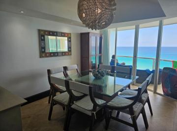 Departamento · 220m² · 3 Recámaras · 2 Estacionamientos · Departamento en Venta en Bay View Grand