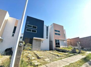 Casa en condominio de 3 habitaciones, Tlajomulco de Zúñiga · Casa en Renta a 700 m de López Mateos Tlajomulco