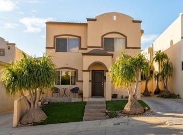 Casa de 3 habitaciones, Ensenada · Casa en Venta Como Inversion Hipotecaria en Ensenada, B. C.