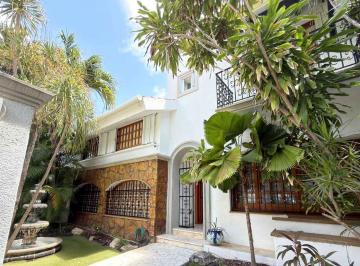 Casa · 300m² · 4 Recámaras · 2 Estacionamientos · Casa en Venta en Calle Lima, Sm 2a, Cancun Quintana Roo