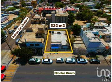 Local comercial · 157m² · 3 Recámaras · 3 Estacionamientos · Se Vende Terreno con Uso Comercial con Edificio de Oficinas en El Centro de La Paz Bcs