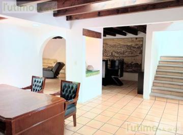 Casa · 279m² · 3 Recámaras · 2 Estacionamientos · Casa en Privada, Col. Maravillas Al Norte de Cuernavaca.
