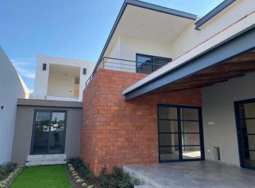 Casa de 3 habitaciones, Irapuato · Casa en Venta Villas de Irapuato