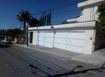 Casa · 392m² · 4 Recámaras · 4 Estacionamientos · Casa en Venta en Misión San Francisco, Punta Juriquilla, Querétaro