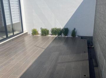 Casa · 190m² · 3 Recámaras · 2 Estacionamientos · Venta Casa con Rg