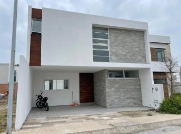 1 · Casa en Venta Loreta II Al Norponiente de Aguascalientes