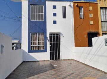 Casa · 2 Recámaras · 1 Estacionamiento · Casa en Venta en Frac. Arboledas San Ramón