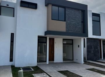 Casa en condominio de 4 habitaciones, Tlajomulco de Zúñiga · Casa en Venta en Casa Fuerte – Amplia y Funcional