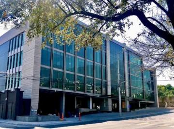 Oficina · 196m² · 9 Estacionamientos · Oficina en Renta en Av Real de San Agustín