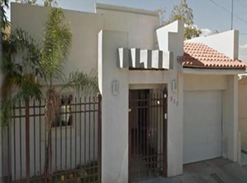 Casa de 3 habitaciones, Meoqui · Casa de Recuperacion Bancaria