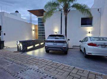 Casa de 3 habitaciones, León · Casa en Venta en Lomas de Gran Jardin, Zona Norte