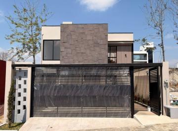 Casa de 3 habitaciones, Xalapa · Casa en Animas de 3 Recamaras Una en Planta Baja con Baño Completo.