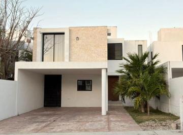 Casa de 3 habitaciones, Conkal · Se Renta Casa Amueblada en Conkal