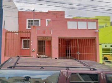 Casa de 3 habitaciones, Santa Catarina · Gran Propiedad de Venta en Nuevo Leon