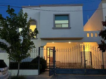 Casa de 3 habitaciones, Saltillo · Se Vende Casa Al Norte de Saltillo