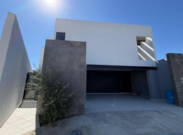 Casa de 4 habitaciones, Saltillo · Residencia Nueva en Venta – Norte de Saltillo