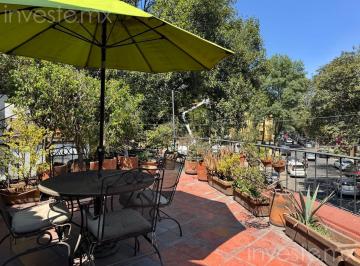 Casa · 212m² · 5 Recámaras · 2 Estacionamientos · Casa en Venta en La Concepción, Coyoacán