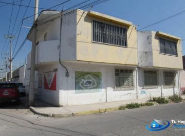 Casa · 256m² · 3 Recámaras · 3 Estacionamientos · Excelente Casa en Venta, Dos Frentes, Valle de Chalco, Edo. de Mexico.
