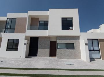 Casa de 3 habitaciones, El Marqués · Casa Destino Tierra en Venta en Zibata