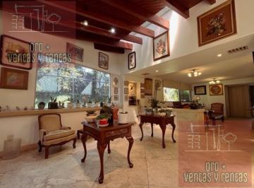 Casa · 301m² · 3 Recámaras · 2 Estacionamientos · Casa - La Herradura