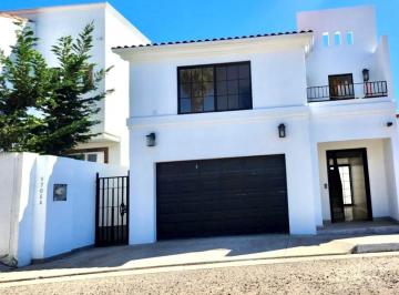 Casa de 3 habitaciones, Tijuana · Casa en Renta Dentro de Fracc Real del Mar