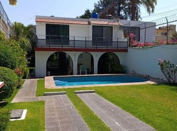 Casa de 4 habitaciones, Cuernavaca · Casa con Alberca + Terreno 388 m² | 4 Rec | Insurgentes | Cerca Uaem