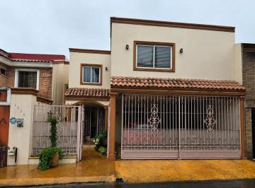 1 · Casa en Venta en Colinas de San Jerónimo, Monterrey
