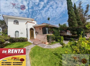 Casa · 4 Recámaras · 2 Estacionamientos · Casa en Renta Paseo de La Laja