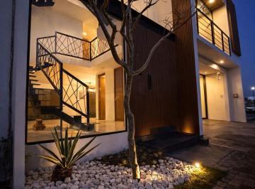 Casa de 3 habitaciones, San Andrés Cholula · Venta Casa Parque Veracruz, Lomas de Angelópolis Diseño Moderno, Roof Garden y Acabados Premium