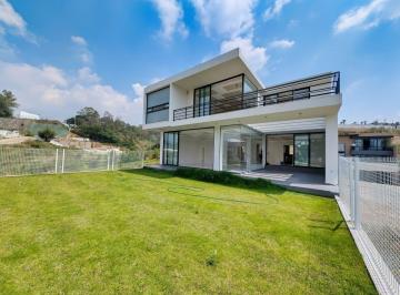 2c1eb17158388f94564435c11819c210c9b146f4b7481b3c1c7ebdda75690afc · Casa en Venta en Bosque Real (M²c381)