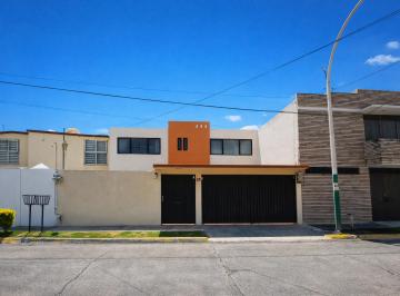 Casa de 4 habitaciones, Naucalpan de Juárez · Casa en Venta, Hacienda de Mimihuapan, Echegaray