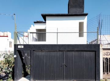 Fachada · Aprovecha Casa en Preventa.