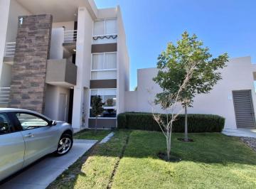 Departamento de 2 habitaciones, El Marqués · Departamento en Venta en Pb Zakia Querétaro 2 Recamaras, Amplio Jardin/ Alberca