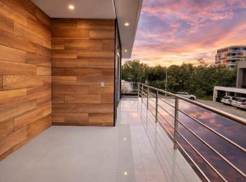 Casa · 275m² · 3 Recámaras · 3 Estacionamientos · Casa en Renta Sin Muebles – Residencial Aqua I, Cancún