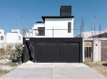 Fachada · Aprovecha Casa en Preventa