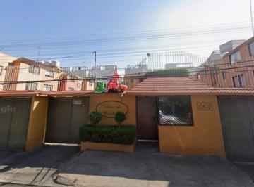 Casa en condominio de 3 habitaciones, Benito Juárez · Venta de Casa en Condominio en La Alcaldía Benito Juárez con Bodega y Patio