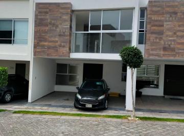 Casa de 3 habitaciones, Puebla · Casa con 90 m² Superficie de Terreno, 3 Recámaras en Venta en Arboledas del Pedregal
