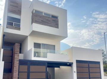 Casa de 4 habitaciones, Monterrey · Casa en Renta Cumbres Elite | Excedente | 4 Niveles | 4 Recámaras | 4 Estac.