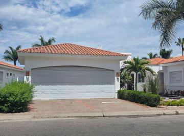 Casa de 2 habitaciones, Mazatlán · Hermosa Casa en Renta Sin Muebles de 1 Piso Vista a La Marina en El Cid