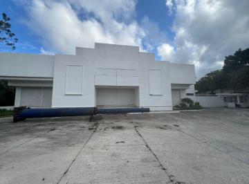 Bodega comercial , Cancún · Bodega Comercial de 668 m² en Renta en Sm 534 Sobre Av López Portillo Frente a Coca