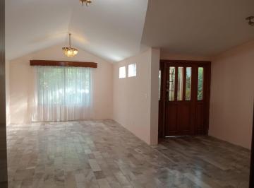Casa de 3 habitaciones, Querétaro · Casa en Venta en Colinas del Cimatario con 3 Recámaras + Jardín + Cuarto de Servicio
