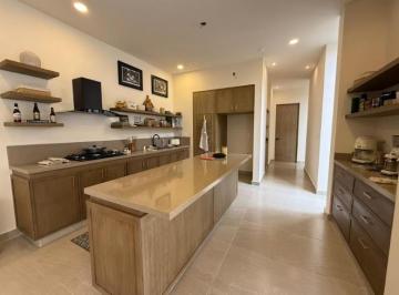 Casa · 243m² · 3 Recámaras · 2 Estacionamientos · Casa Fuera de Privada de 3 Recamaras | Cholul